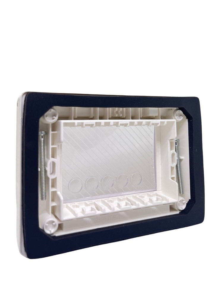 IP55 Plate + Soft White Cover RAL9010 - 3 Modules - 43SP03B