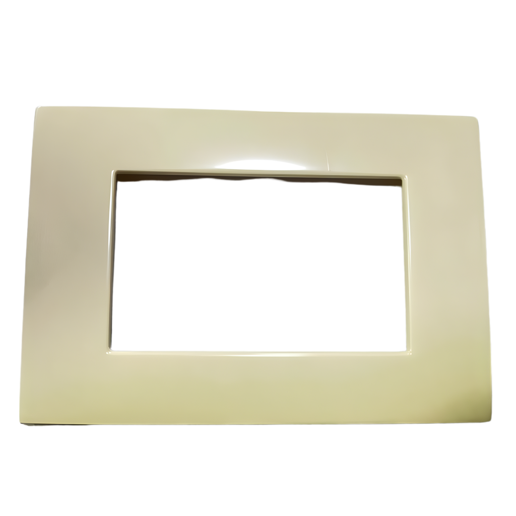 Moulded front plate Off-White - 3 Module